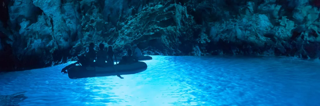 Esplorando le Grotte Verdi e Blu