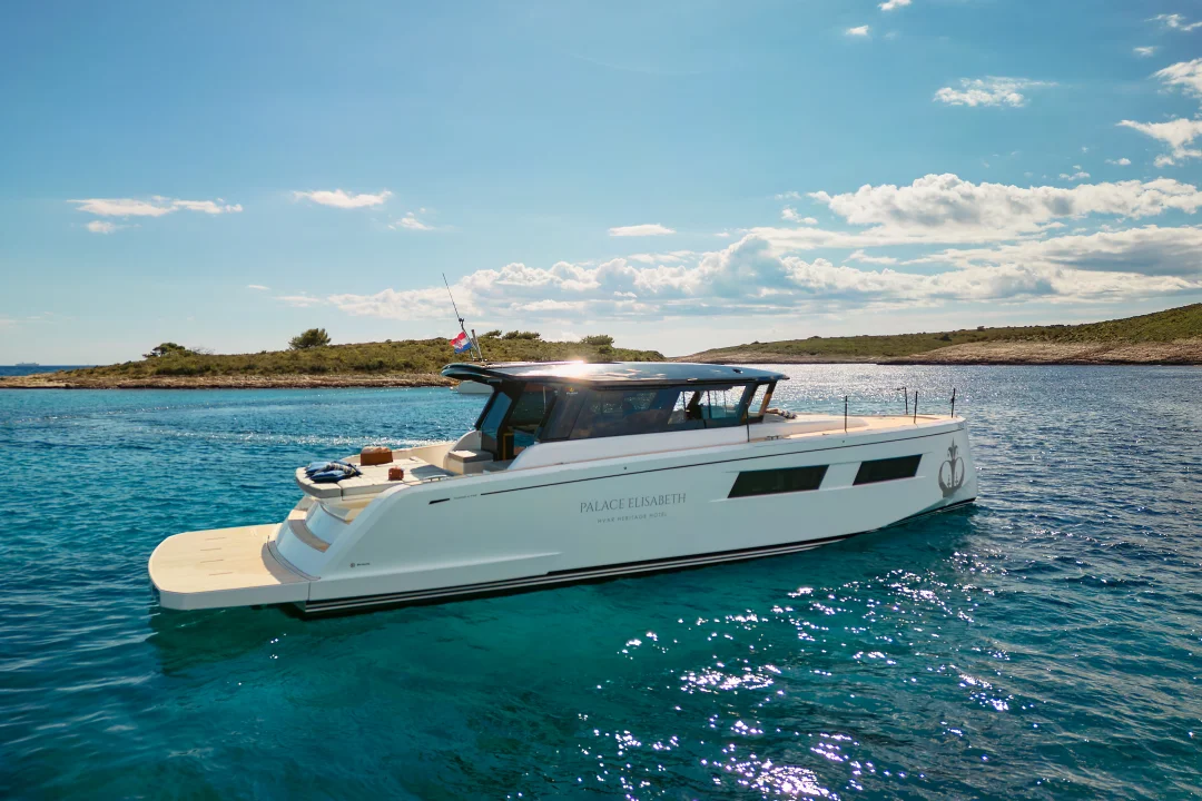 Pardo GT52